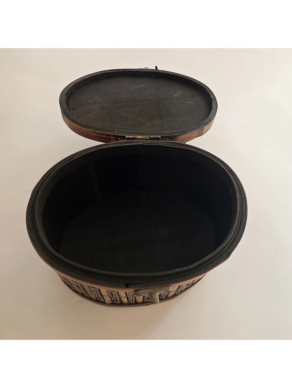 Bamboo/Rattan Oval Storage Box Clasp Closure VTG